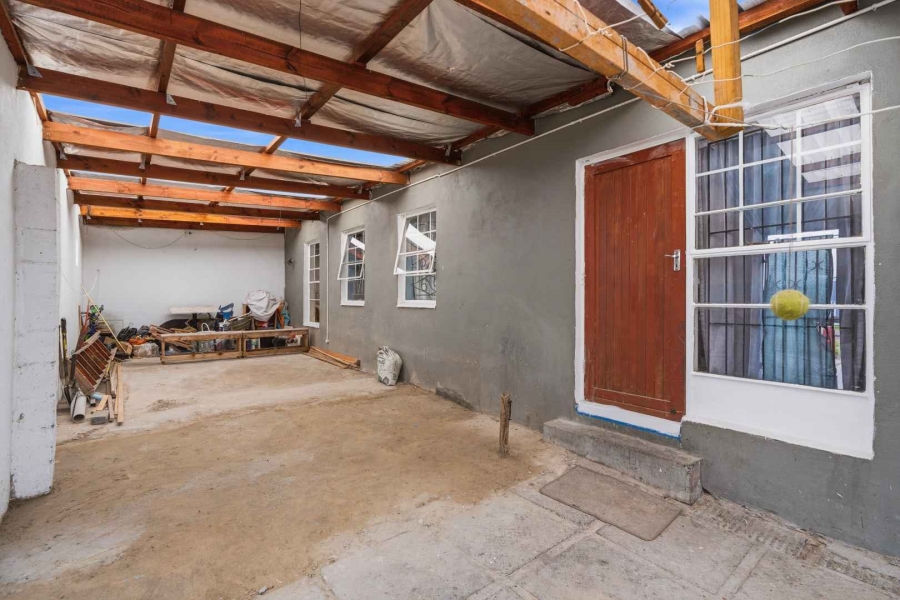 3 Bedroom Property for Sale in Beacon Valley Western Cape